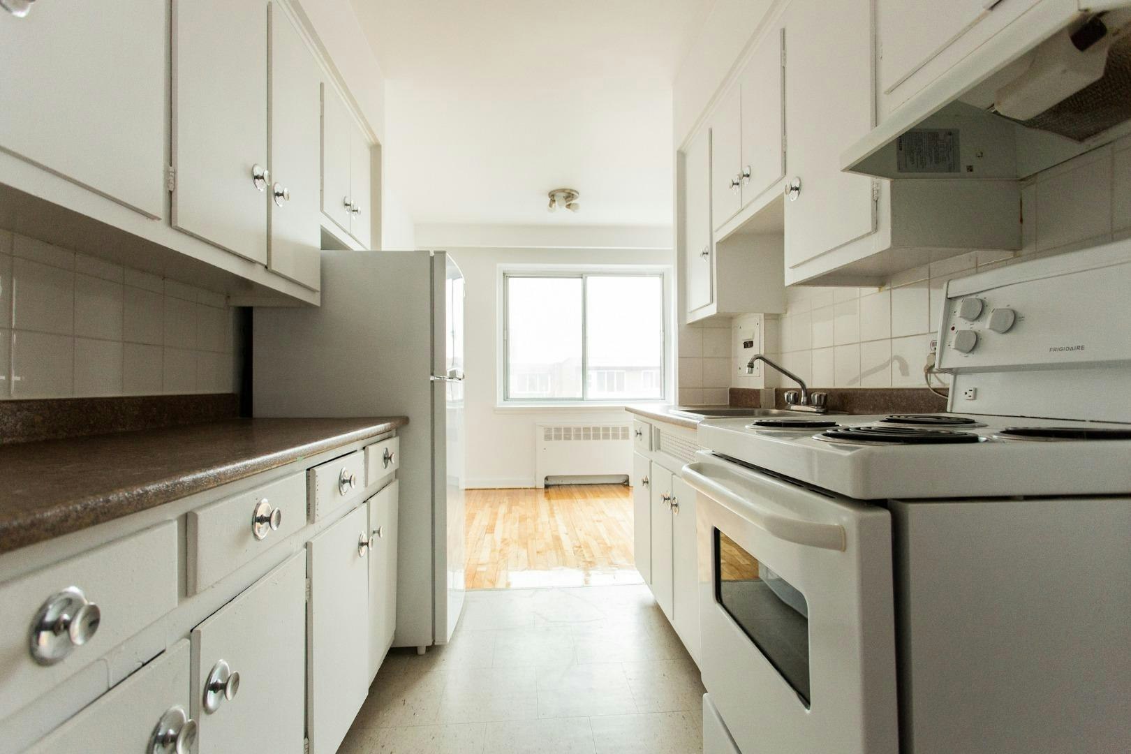 607D-6920 Fielding, Montréal, QC, H4V 1P5 - 3