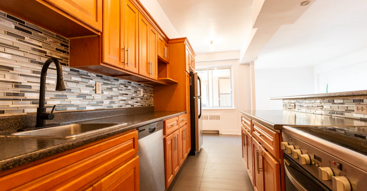 506E-6920 Fielding, Montréal, QC, H4V 1P5