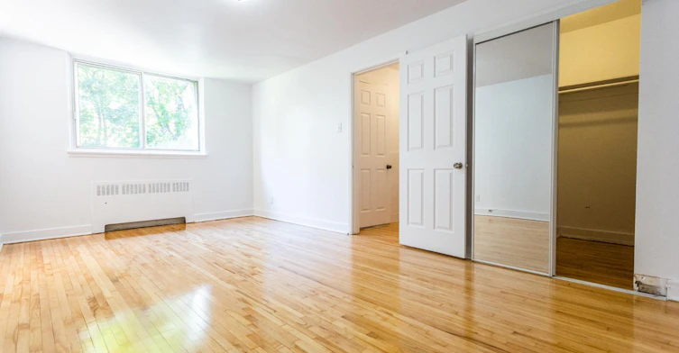 202B-6001 De La Côte Saint Luc Chemin, Montréal, QC, H3X 2G4 - 4