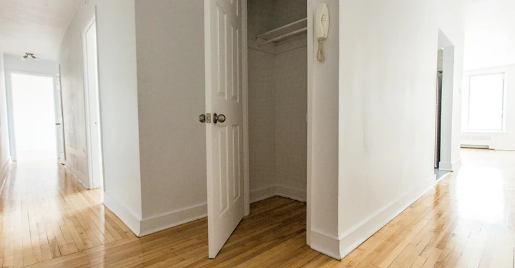 306B-6001 De La Côte Saint Luc Chemin, Montréal, QC, H3X 2G4