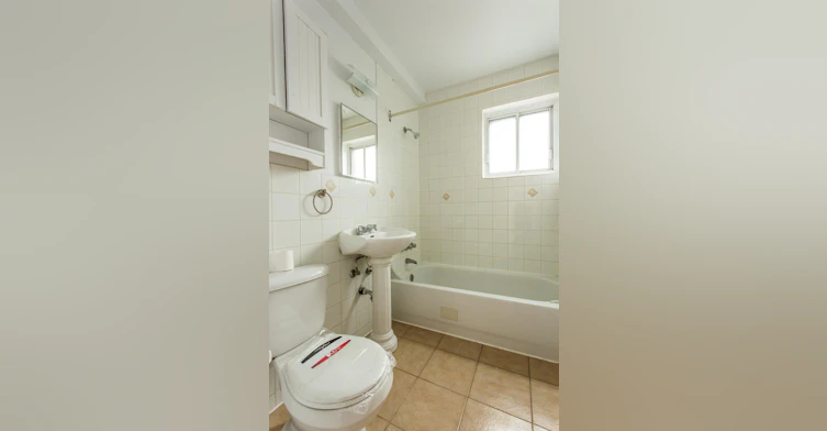 309A-6001 De La Côte Saint Luc Chemin, Montréal, QC, H3X 2G4 - 5