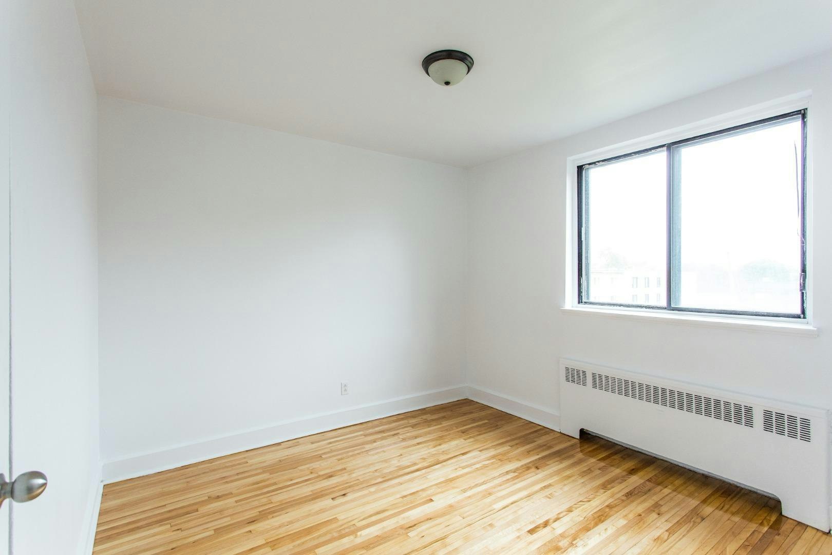 309A-6001 De La Côte Saint Luc Chemin, Montréal, QC, H3X 2G4 - 4