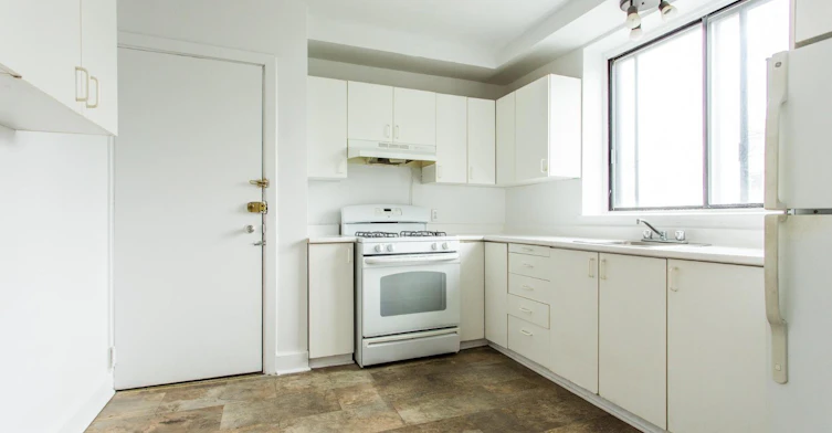 409A-6001 De La Côte Saint Luc Chemin, Hampstead, QC, H3X 2G4 - 2