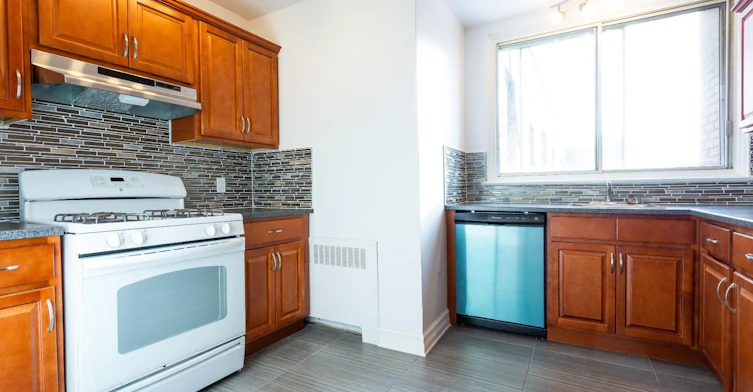411C-6001 De La Côte Saint Luc Chemin, Hampstead, QC, H3X 2G4