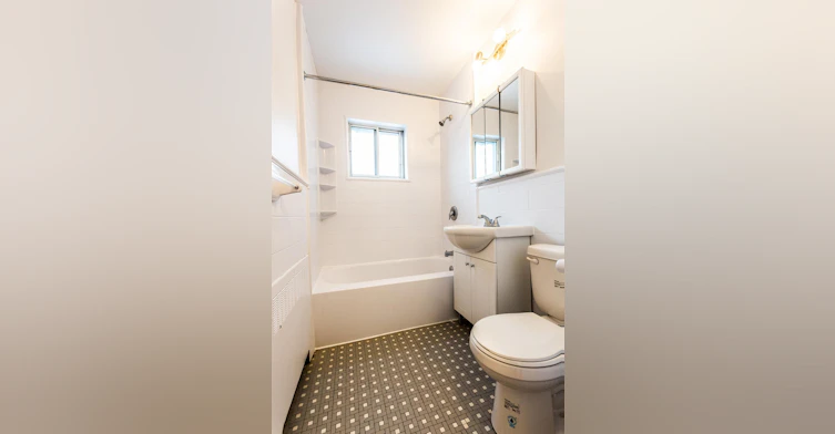 411C-6001 De La Côte Saint Luc Chemin, Hampstead, QC, H3X 2G4 - 8