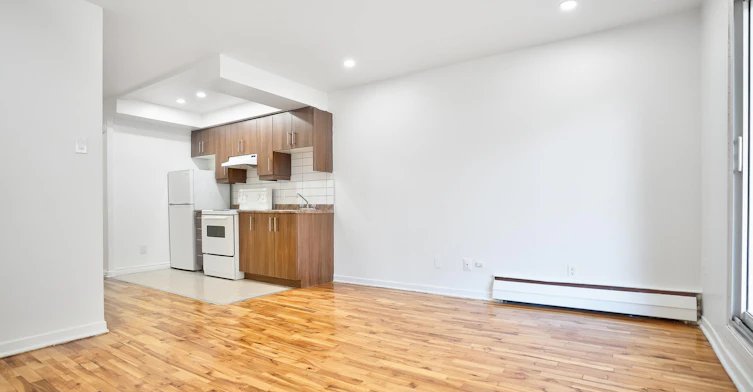 11-2415 Madison Avenue, Montréal, QC, H4B 2T5 - 10