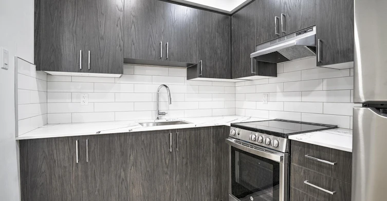 11-2415 Madison Avenue, Montréal, QC, H4B 2T5 - 4