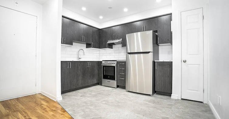 11-2415 Madison Avenue, Montréal, QC, H4B 2T5 - 5