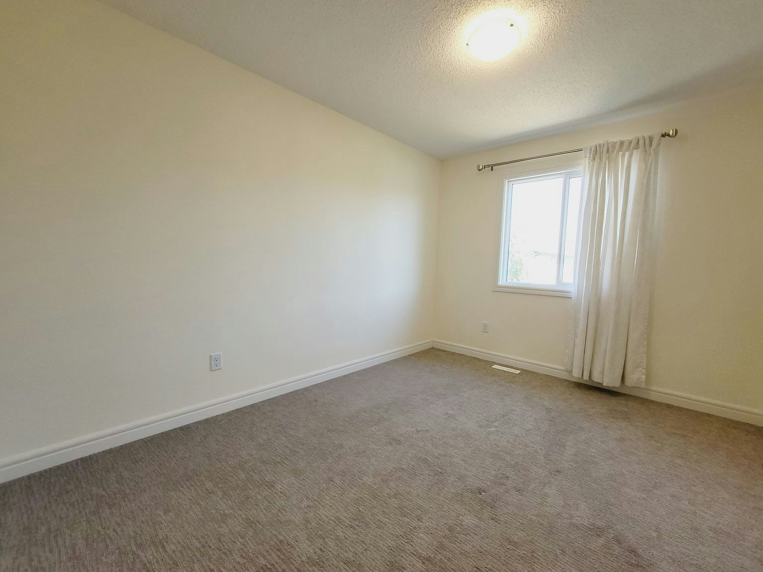 230 Hawks Ridge Boulevard NW, Edmonton, AB, T5S 2B6 - 15