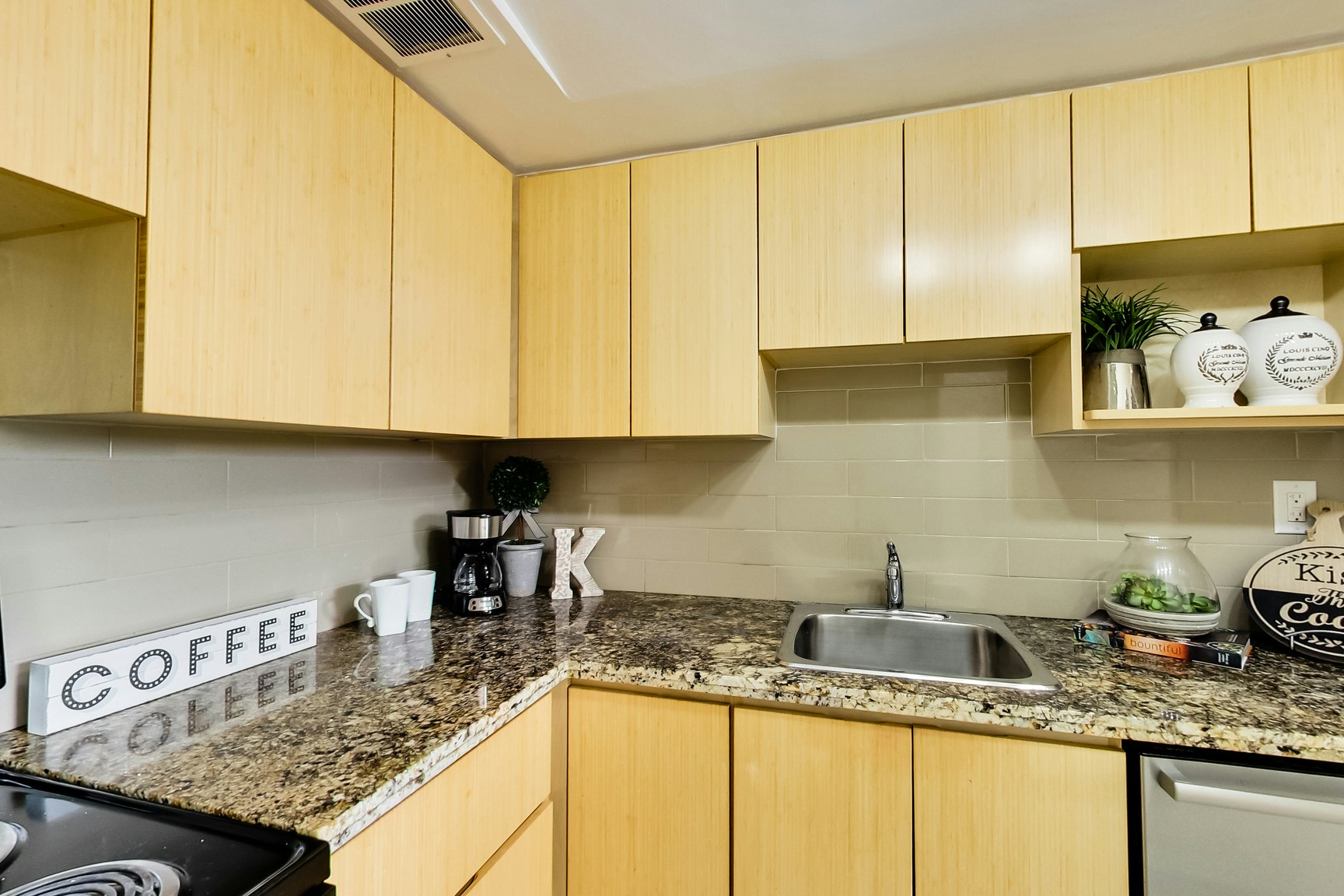 0901-625 Roselawn Avenue, Toronto, ON, M5N 1K7 - 29