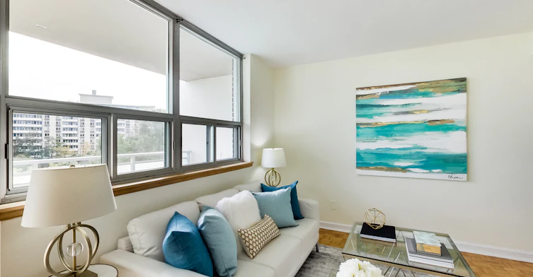 1105-625 Roselawn Avenue, Toronto, ON, M5N 1K7 - 42