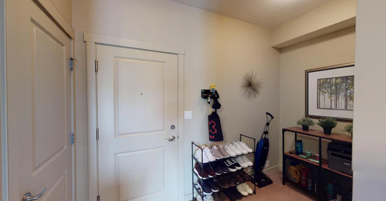 5605 Henwood Street SW, Calgary, AB, T3E 7R2 - 8