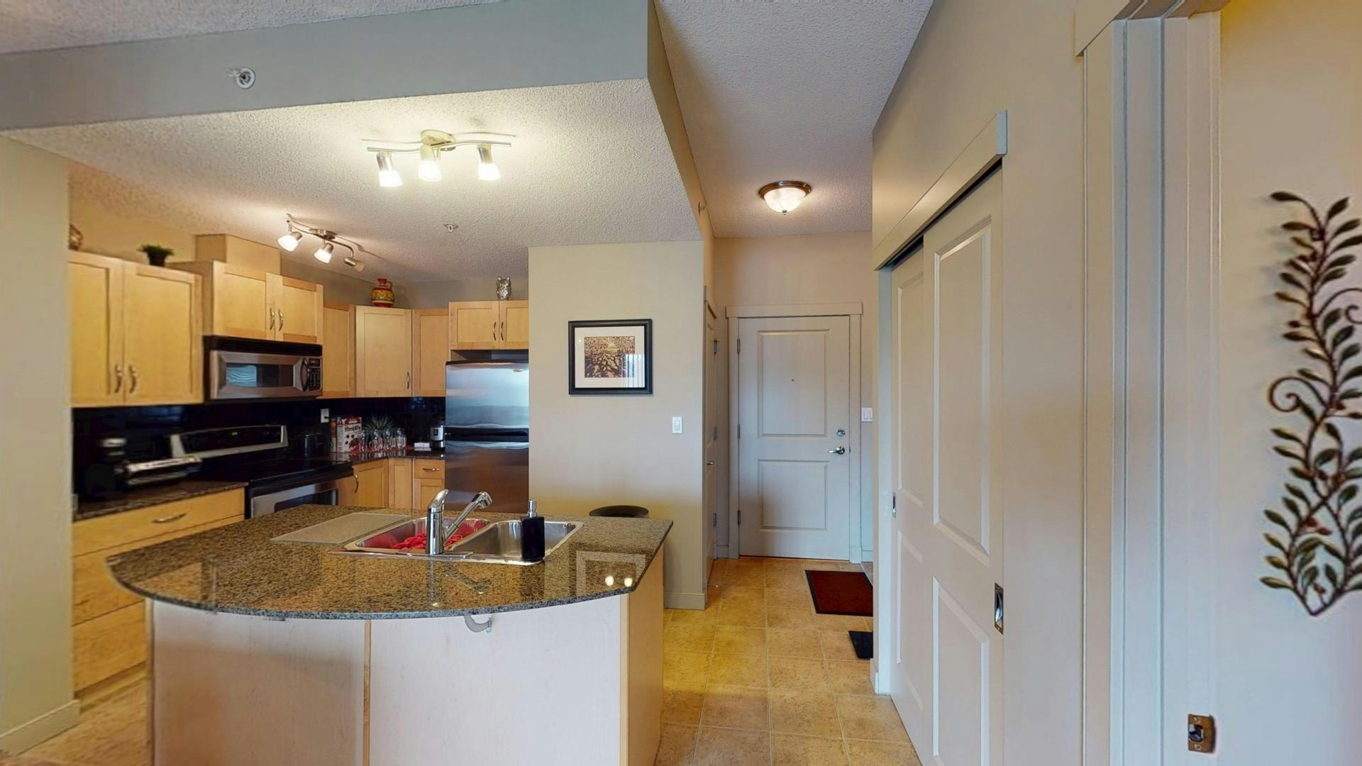 5605 Henwood Street SW, Calgary, AB, T3E 7R2 - 5