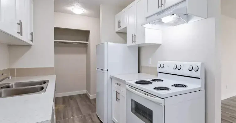 102-1411 Ashgrove Road South, Lethbridge, AB, T1K 3L8 - 5