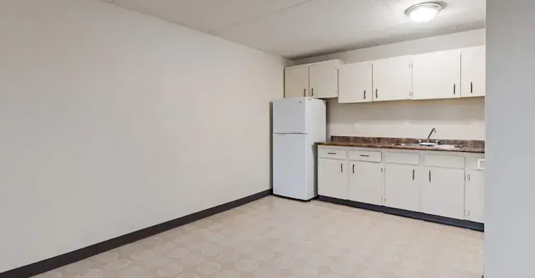 18-3210 20 Avenue S, Lethbridge, AB, T1K 4A9 - 9