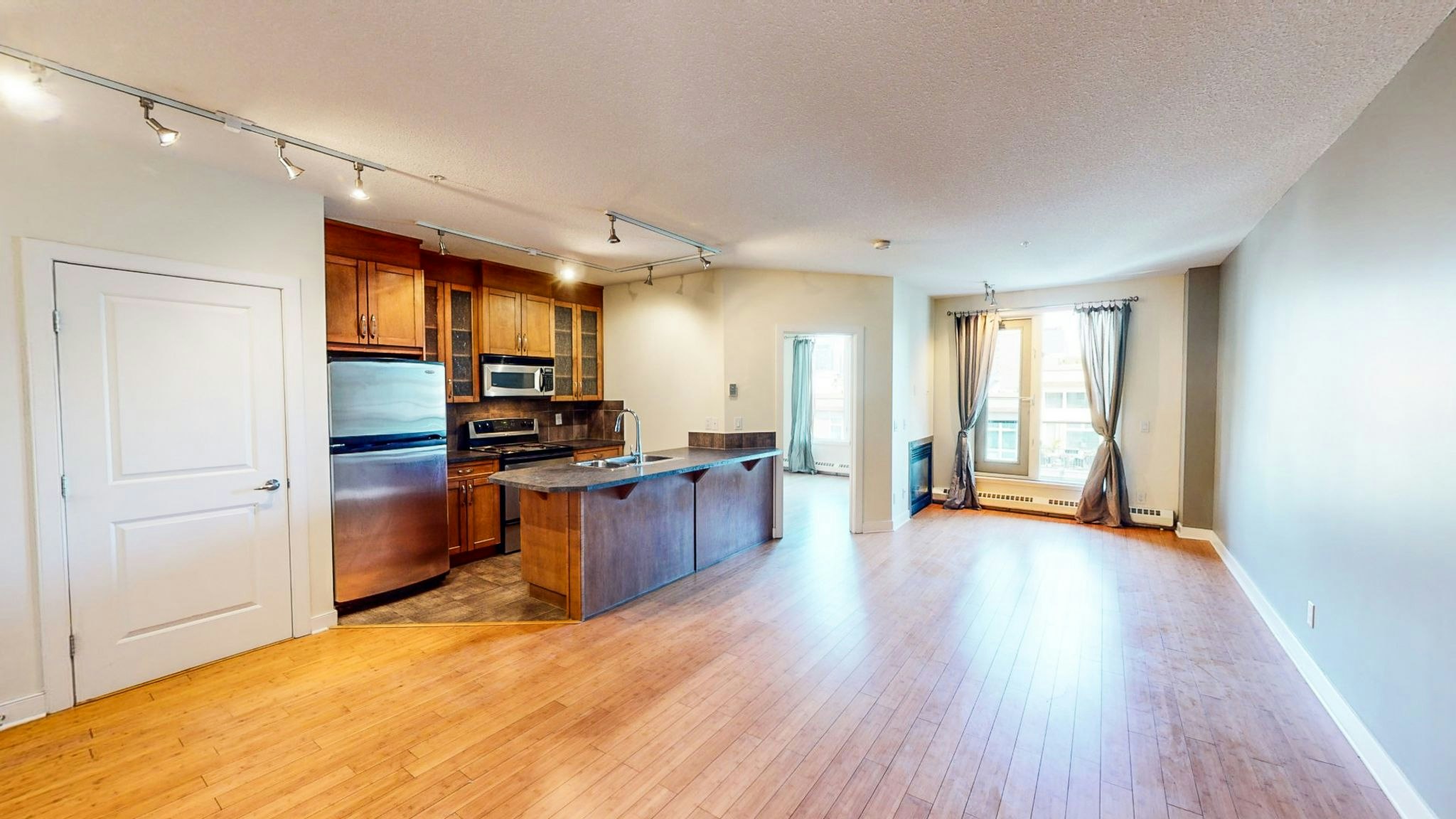 328 21 Avenue Southwest, Calgary, AB, T2S 0G8