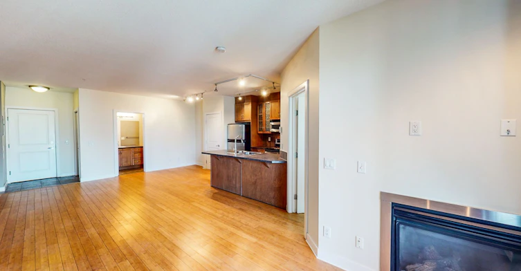 328 21 Avenue Southwest, Calgary, AB, T2S 0G8 - 3