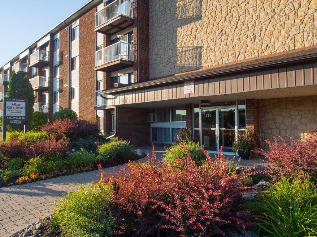 420-201C-420 Blvd Cité Des Jeunes, Gatineau, QC, J8Z 1L3 - 14