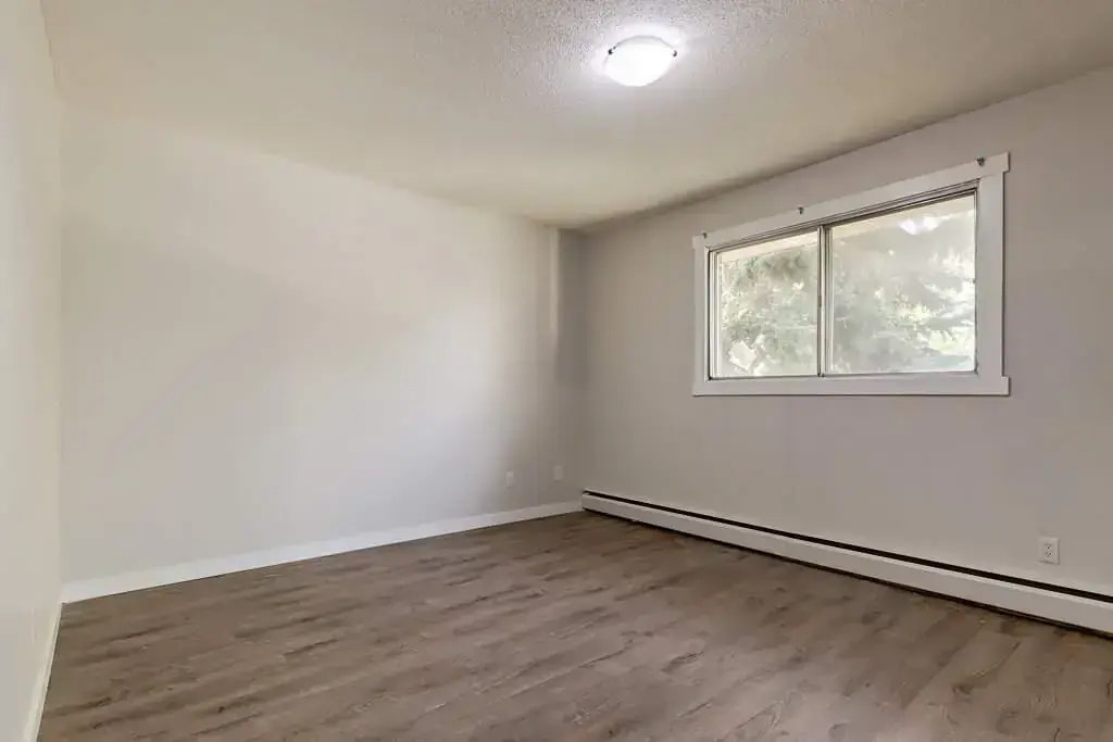 103-10803 113 Street NW, Edmonton, AB, T5H 3J1 - 22