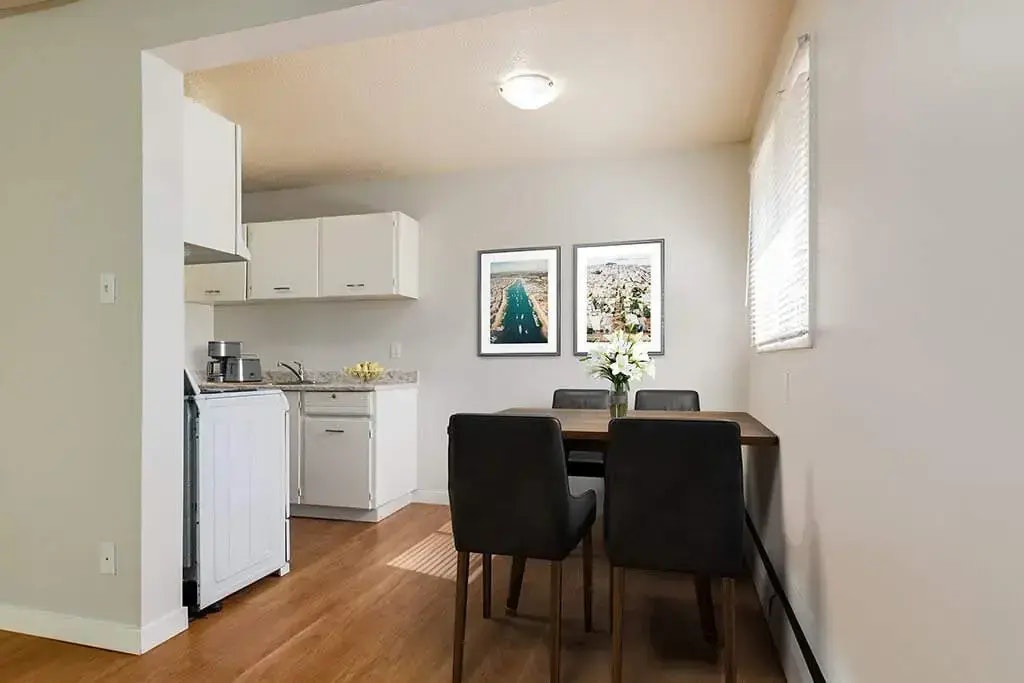 103-10803 113 Street NW, Edmonton, AB, T5H 3J1 - 2