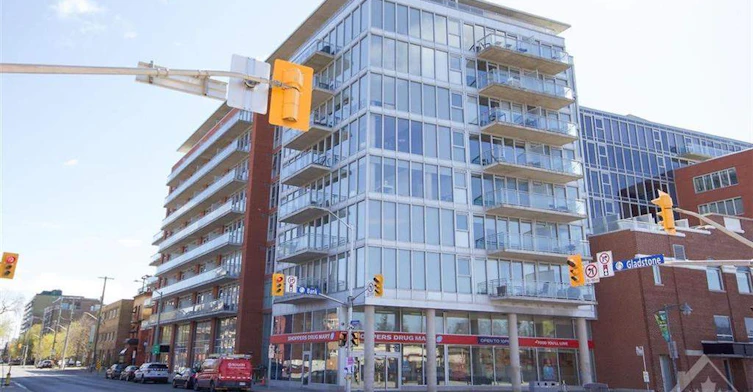 215-354 Gladstone Avenue, Ottawa, ON, K2P 0Y8