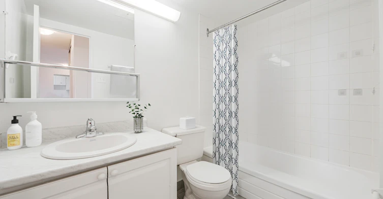 301-140 Carlton Street, Toronto, ON, M5A 3W7 - 6
