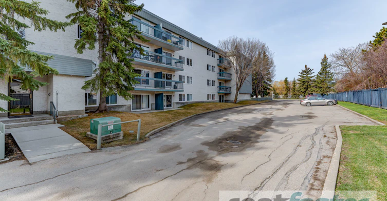 6205 178 Street, Edmonton, AB, T5T 2R5 - 5