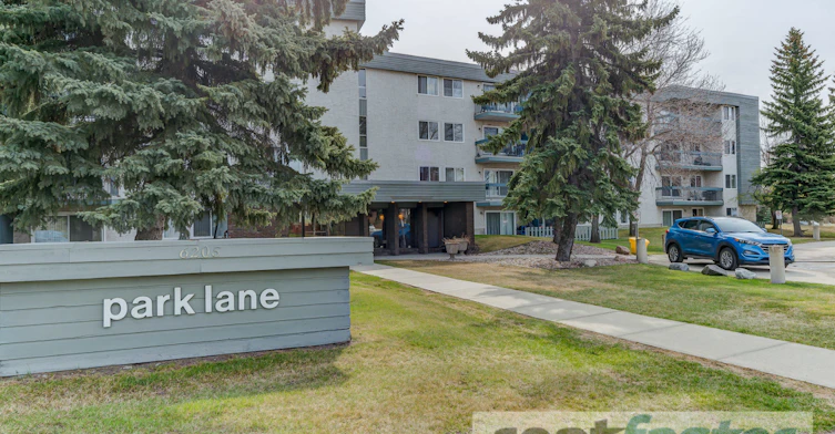 6205 178 Street, Edmonton, AB, T5T 2R5 - 9