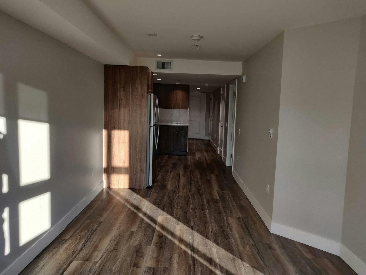 201-5656 Victoria Drive, Vancouver, BC, V5P 3W4 - 4
