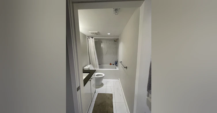 204-5656 Victoria Drive, Vancouver, BC, V5P 3W4 - 2