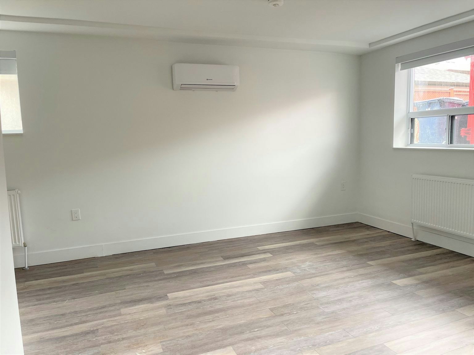 11 Cannon Road, Toronto, ON, M8Y 1R8 - 6