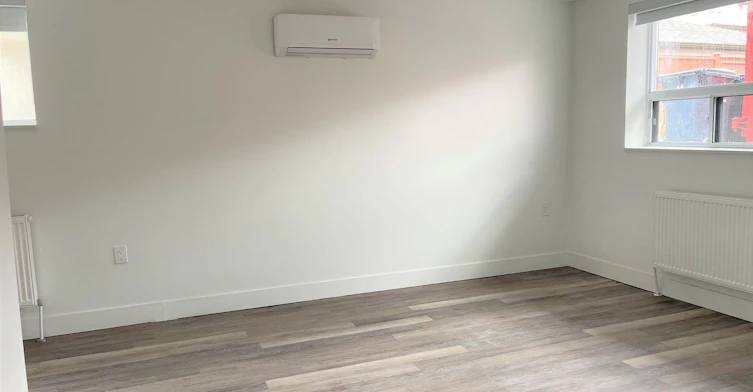 11 Cannon Road, Toronto, ON, M8Y 1R8 - 5