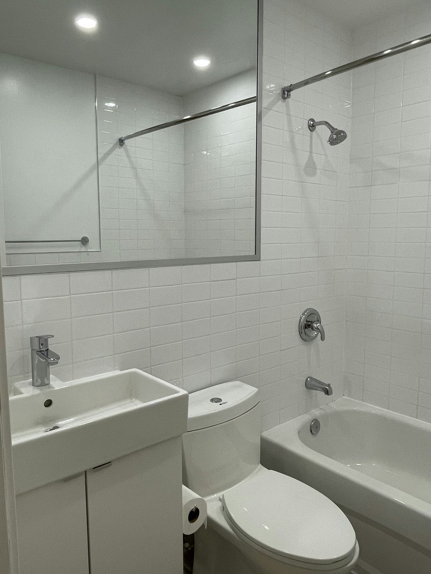 11 Cannon Road, Toronto, ON, M8Y 1R8 - 10