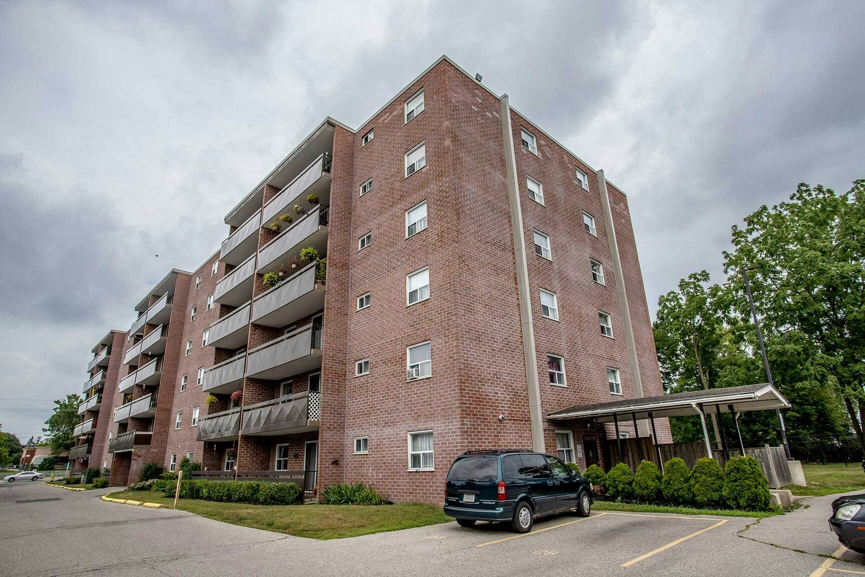 507-67 Park Street North, Brantford, ON, N3R 6N9 - 2
