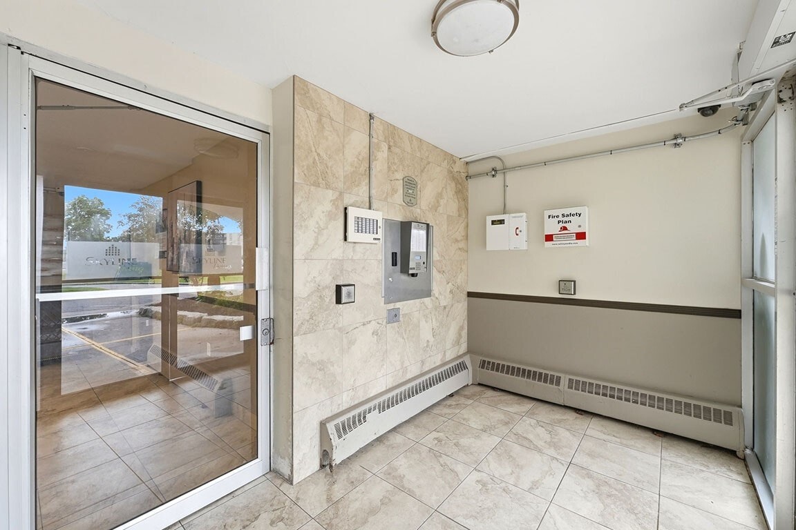 195 Berkshire Drive, London, ON, N6J 3R6 - 3