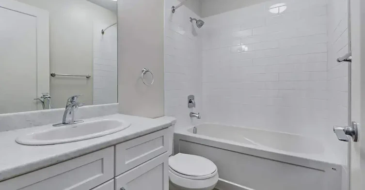 201-1440 28 Street E, Prince Albert, SK, S6V 6Z5 - 21