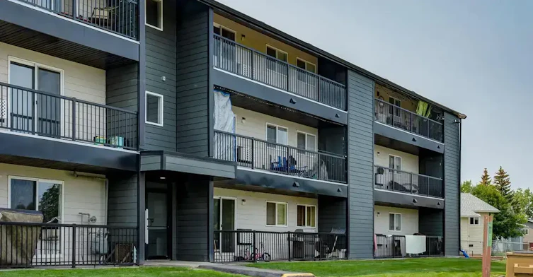 201-1440 28 Street E, Prince Albert, SK, S6V 6Z5 - 25