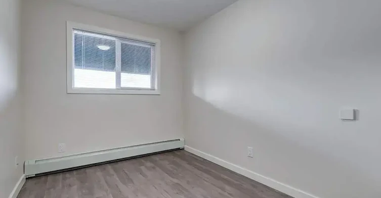 305-1440 28 Street E, Prince Albert, SK, S6V 6Z5 - 12