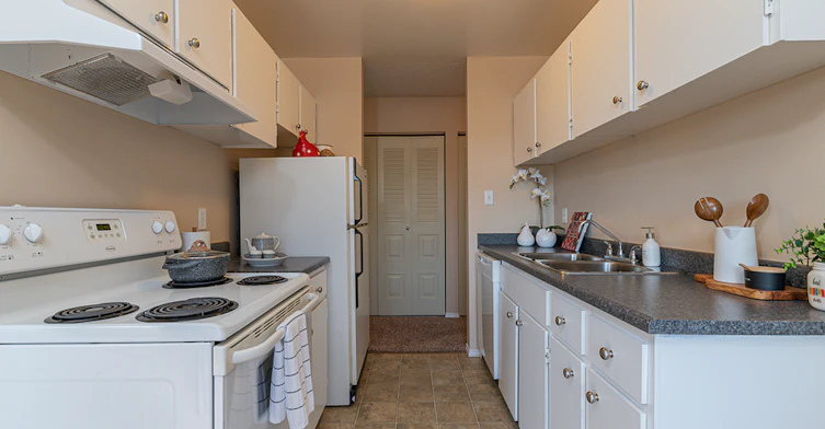 55-204-11405 132 Street NW, Edmonton, AB, T5M 1G1 - 23