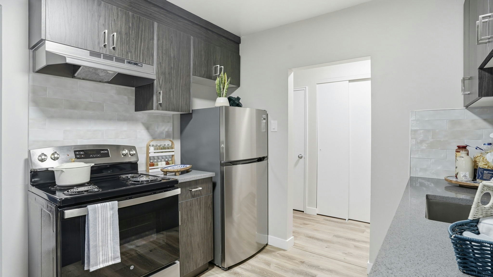 55-204-11405 132 Street NW, Edmonton, AB, T5M 1G1 - 17