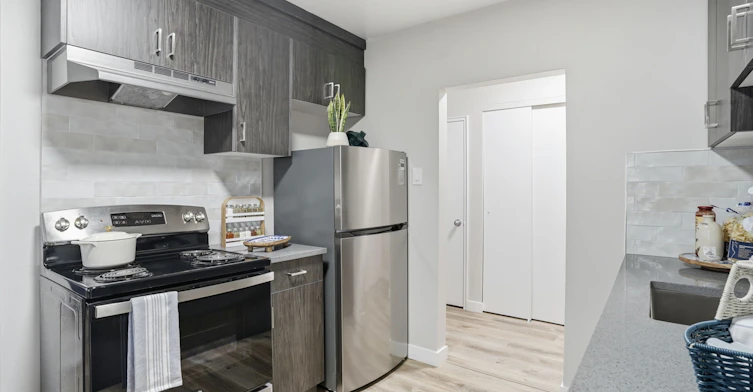 55-204-11405 132 Street NW, Edmonton, AB, T5M 1G1 - 17