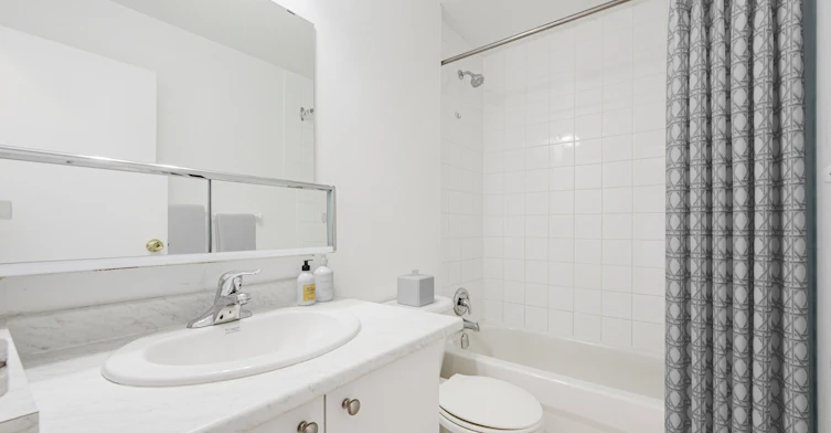 401-2550 Kingston Road, Toronto, ON, M1M 1L7 - 5