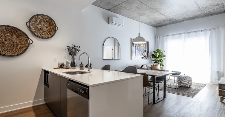 2201 Leger Rue, Montréal, QC, H8N 0H9 - 8