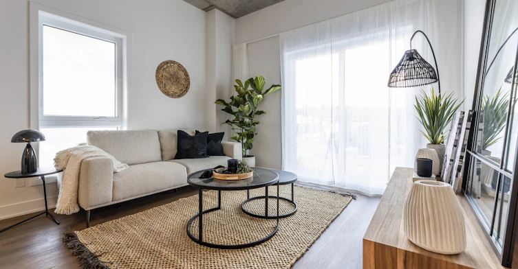 2201 Leger Rue, Montréal, QC, H8N 0H9 - 2