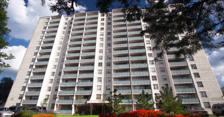 403-125 Neptune Drive, Toronto, ON, M6A 1X3