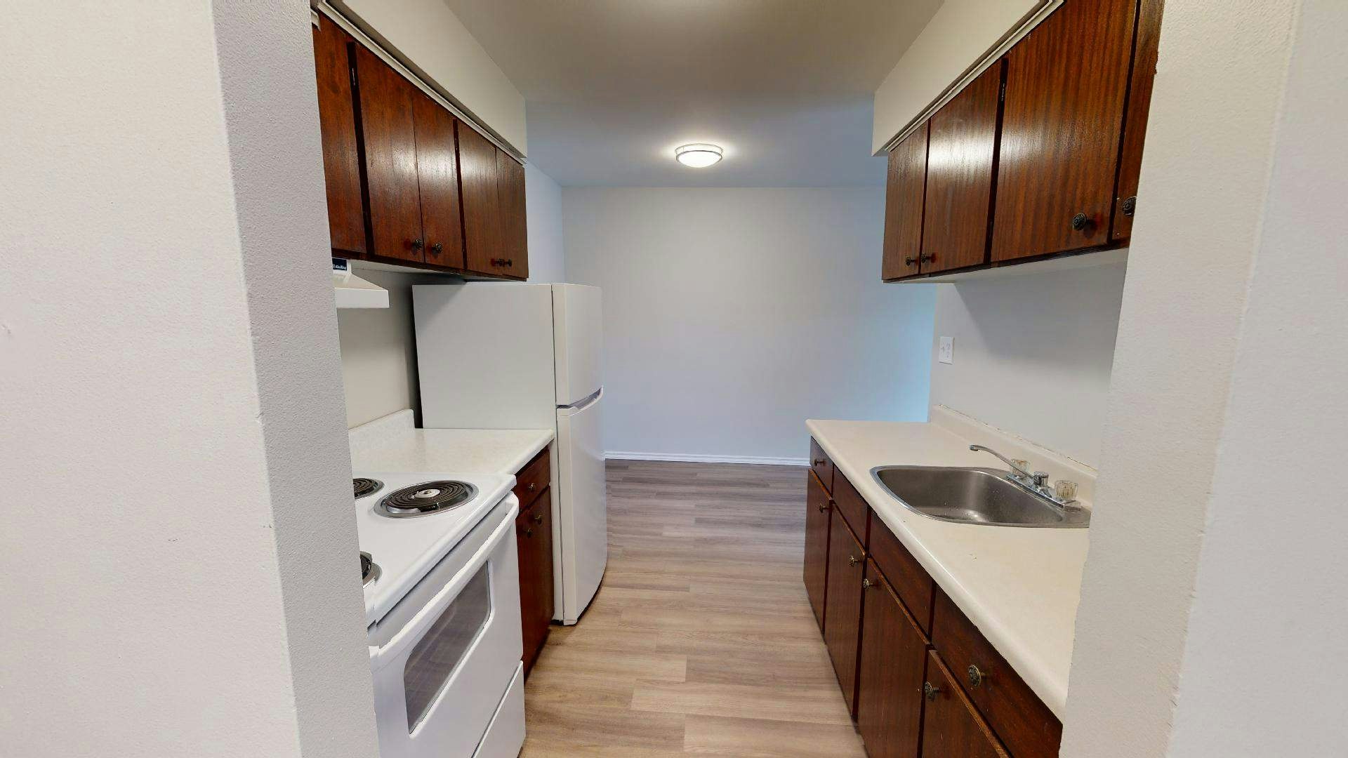 575 University Avenue, Windsor, ON, N9A 5R4 - 4