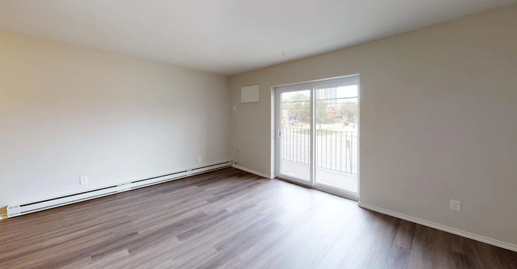 575 University Avenue, Windsor, ON, N9A 5R4 - 5