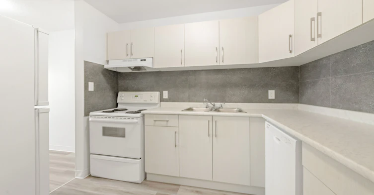 10139 158 Street, Edmonton, AB, T5P 2X9 - 13