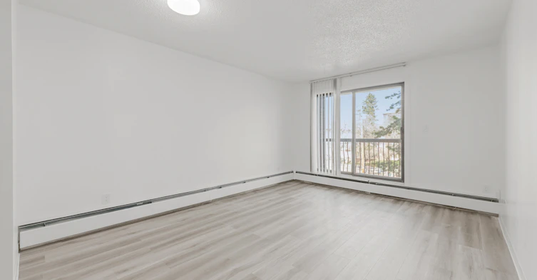 10139 158 Street, Edmonton, AB, T5P 2X9 - 8