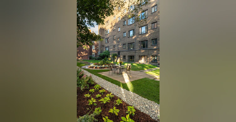 110 St. Clair Avenue West, Toronto, ON, M4V 1N4 - 16
